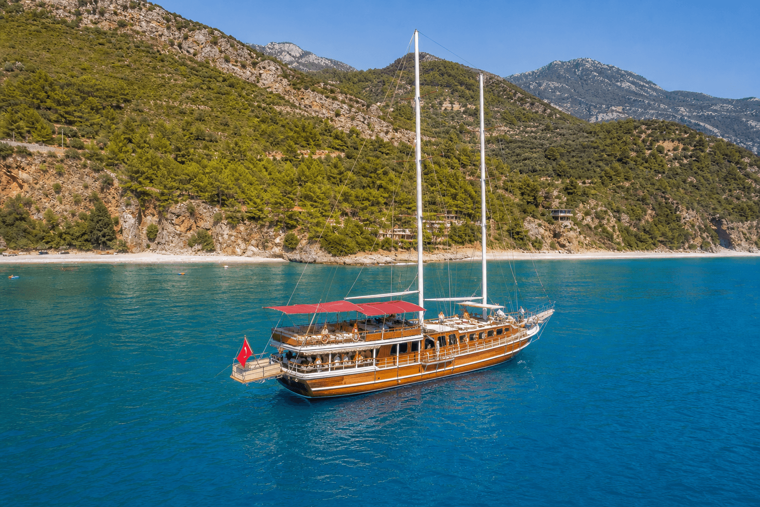 Luxusyacht & Schaumparty